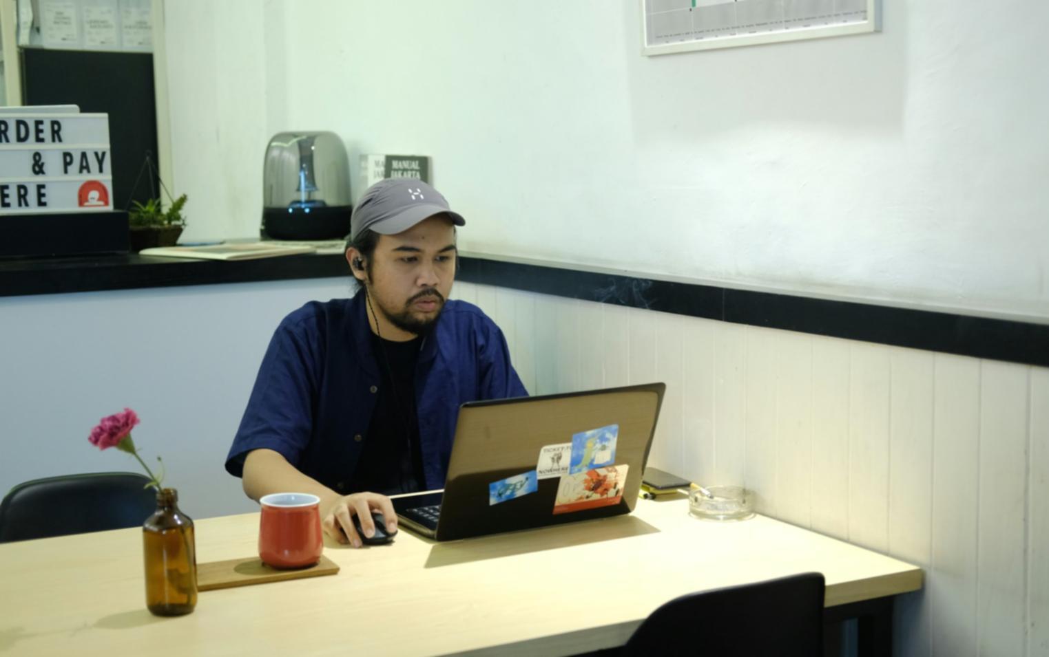 Conducting mobile SEO training workshop for Bulgarian businesses